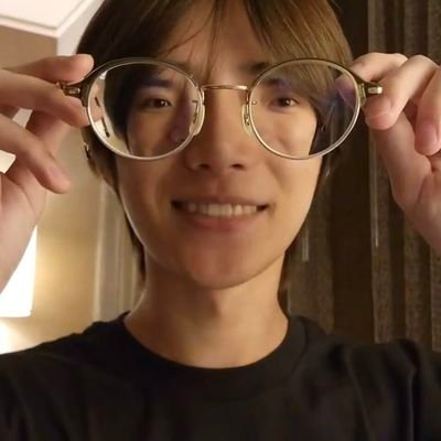 greenisch's profile picture. ㅤㅤㅤ creep, rαdioheαd.