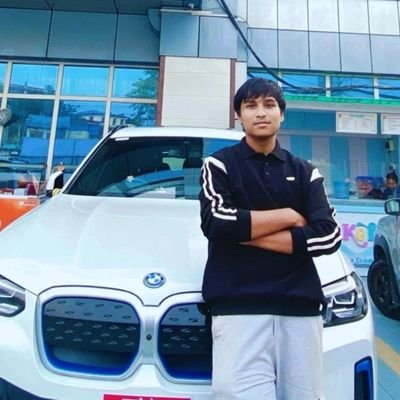 Binwaterrrrrrr's profile picture. Blue