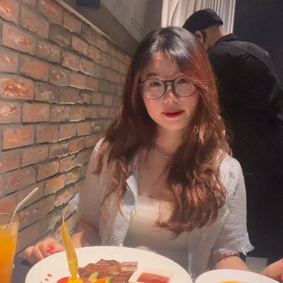 ruby_rosesss's profile picture. Just an introverted girl🥲💝