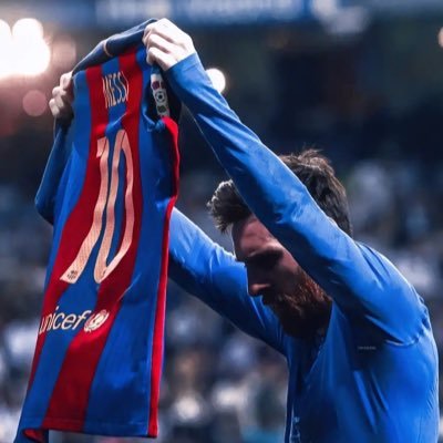 یک تاجيِ ژنرالی الاصل ⭐️💙⭐️/ کری آری ، توهین هرگز چون رفقای پرسپولیسی خوبی دارم💙❤️/ 🤍یوونتوس🖤/ ❤️بارسلونا💙 «🦂»