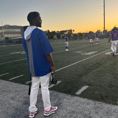 CoachOllie_5's profile picture. JV OC & RB Coach @ Crawford High School (Coach Ollie) Business inquiries: @ellis.businesses2020.com