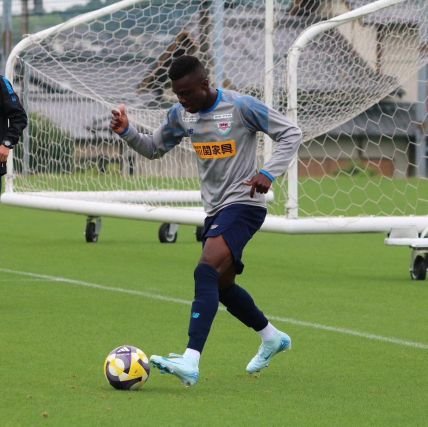 MichaelQ_96's profile picture. Passionate footballer 🌟 Playing for Sagan Tosu in Japan 🇯🇵 ⚽️ Dreaming big and working hard to make it happen 🏆 #FootballLife