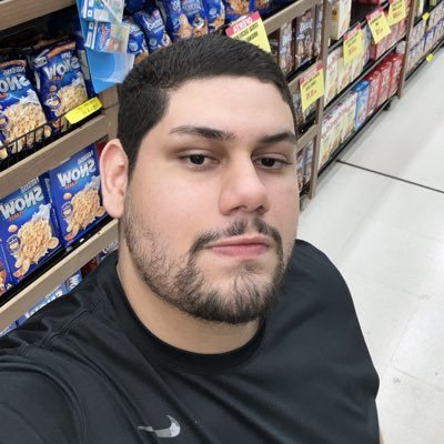 ivoviieiraa's profile picture. techno 🖤