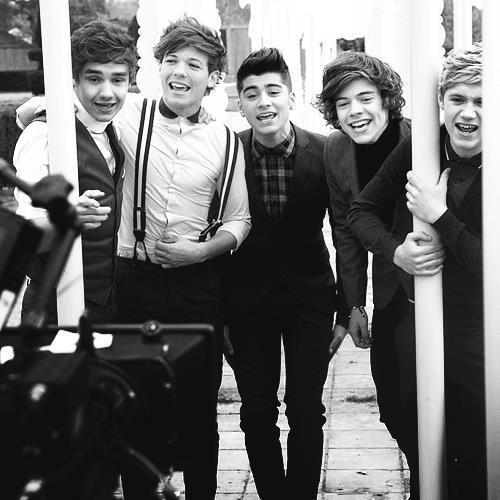 Fã Clube Oficial One Direction Brasil. Dono:@LiamOurReason Sigam aqui e participem de várias Promoções.