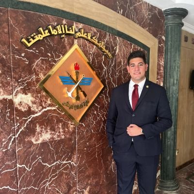 mo_elmenawy's profile picture. law student ⚖️