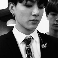koobi ★ 𝙎𝙪𝙝𝙤 𝙞𝙨 𝙖𝙬𝙖𝙠𝙚 (@koobivk) 's Twitter Profile