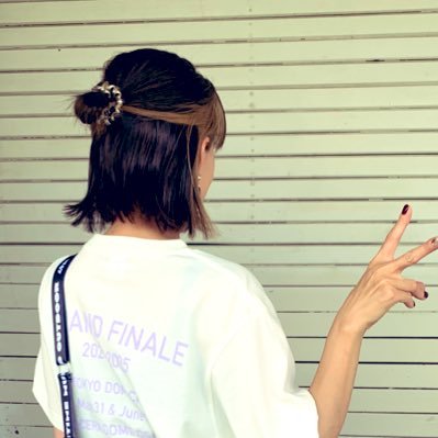 GLAY𓈒 𓏸 𓐍初LIVEは1998年阪急西宮スタジアム𖤐 ´- リターン組𓂃𓈒𓏸︎︎︎︎ GLAYの皆さんと繋がりたい🏹 色々呟きます𓈒𓏸◌ GLAY野菜部❤︎ GLAY関連のフォロー大歓迎♪無言いいね・フォロー失礼します🙏(※画像は私物を撮影・掲載📸無断転載NGでお願いします🙇♀️)