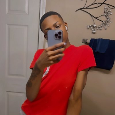 acappaalot's profile picture. @NICKIMINAJ . aries♈️