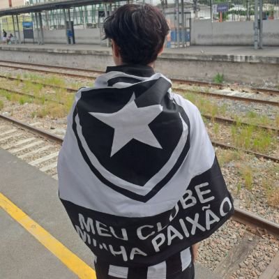 @xieursinho @Botafogo @bmthofficial
/Torcida Emofogo de Metalcore e Post-HC./