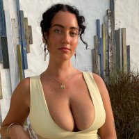 𝒪𝒟ℛℐ𝒩𝒩𝒩 🎁 (@sweettchiccs) 's Twitter Profile