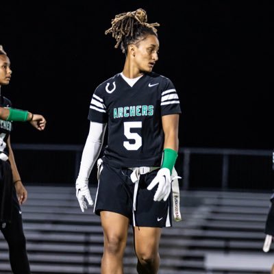 South Side 27’🎓 | 4.0 GPA | 150 5’7 combo guard | Team Focus AAU | Flag Football & Track & Field | 📲: (260) 557-5040