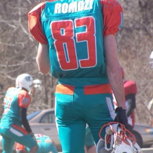 SHARKSwr83's profile picture. i play semi pro football for the DC Sharks