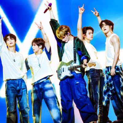 yeonjun ✨ soobin ✨ beomgyu ✨ taehyun ✨ hueningkai
💓i love 5 star of TXT💓