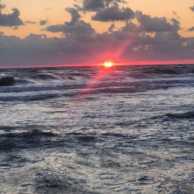 acashi27's profile picture. Senior patriot that takes no bull