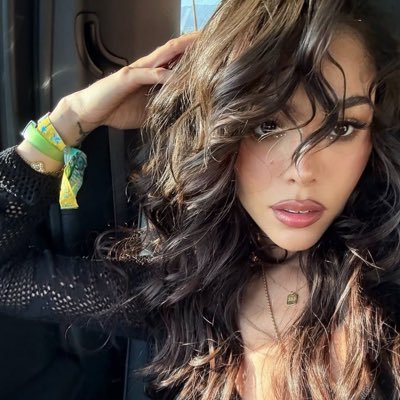 cheristhv's profile picture. Taehyung wrote it. ── .✦ 7 @chernevizade