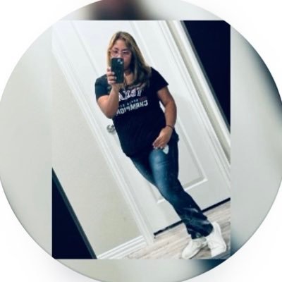 NaomiCa12015349's profile picture. family and friends