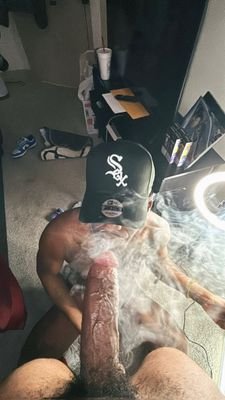 looking for black, white mix men in 🇨🇦 Toronto the GTA, every straight guys needs to try some Bussy 💯😍😍.