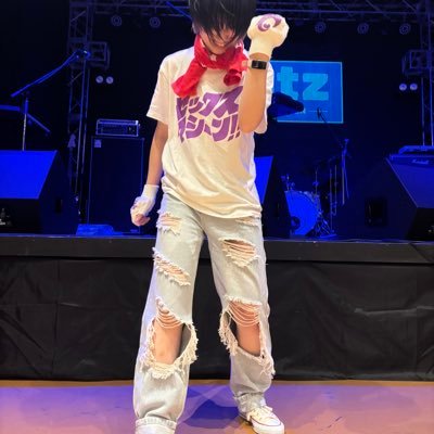 DueDueそち山脇里里美ex. やまゆです。ネーミングby サイツときむきむ🤣自由なアカウント。色々好きな藩士。Yuri→NG→CL三田→放芸 DJ&アナウンスコース7期卒☻RNぱーぷるるん @mapudros2 ☺︎根っからの兵庫県民☻中の人の調子悪い時も多い☺︎ 下手くそなベースを弾く☻干し芋のリストあり