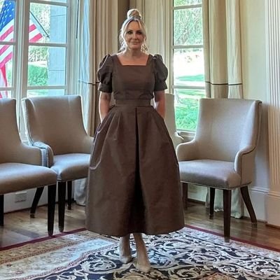 (Private Account) Texan. Singer. Animal-lover. Mom. Latest album The Lonely, The Lonesome & The Gone out now!