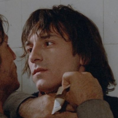 aaronkyrelii's profile picture. 流浪只是逃避