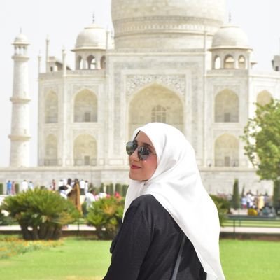 99_kopfkino's profile picture. PhD student, UT | drawn to languages, culture, and literature | yoga newbie 🧘🏻‍♀️📚🌏🍃