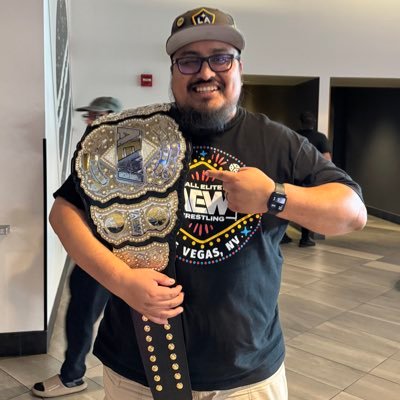 🇺🇸 🇸🇻 USMC helping fellow Vets. DOTA 2 enthusiast, married to @YenyCast lifetime fans of #LAGalaxy. 21’ STI new #Chargers fan, VFW 8310 (Burbank) Member