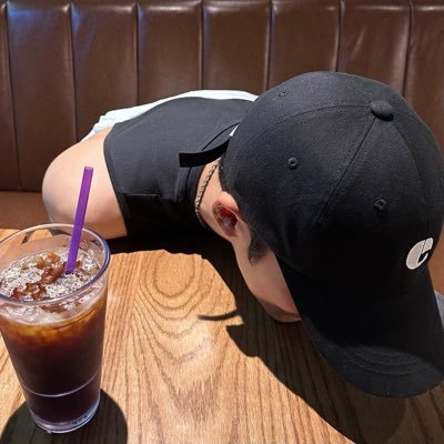 xhighlightx02's profile picture. isfj