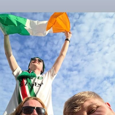 There's a time for fecking, and a time for fucking, and a wise Irishman knows which is which x