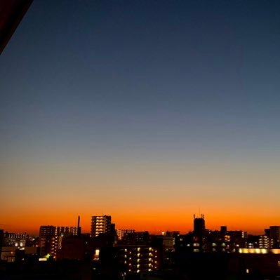 tone_moonn's profile picture. 音をいじる合間に美味しいものを