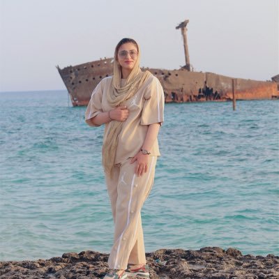 از ما گذشت رو فقط از کسایی میشنوی که یه نفر تمام ذوقشون رو ازشون گرفته….