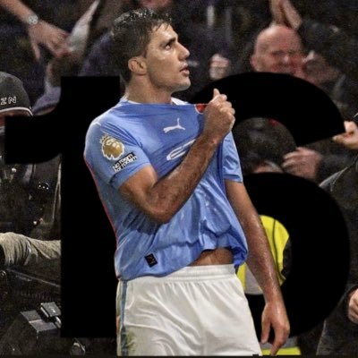 Rodri's on fire @mancity /@JYPETWICE/@shimofuri_ANN/@DeJongFrenkie21