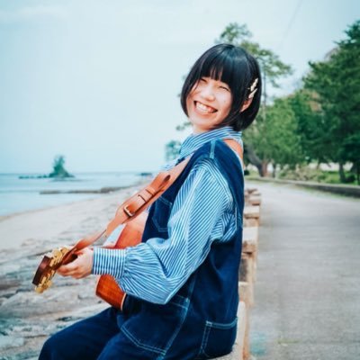 あめちゃんサイズの幸せを🍬オリジナル曲やアニソンカバーを弾き語りして歌っています!普段は療育保育士!リトミック資格持ってます!たまにコスプレ!カードキャプターさくら、マクロスシリーズ、前島亜美ちゃん、雨宮優菜ちゃん大好き!お芝居もゆくゆく再開したい!