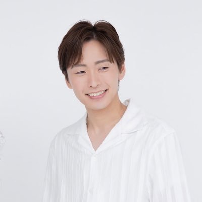 声優です。ラジオ大好きです。『容』と書いて『いるる』ってよみます。個人でYouTubeで配信してます。dmはお仕事関係の方のみです。