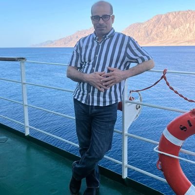 ٱلَّذِي بَذَلَ نَفْسَهُ لِأَجْلِ خَطَايَانَا،
لِيُنْقِذَنَا مِنَ ٱلْعَالَمِ ٱلْحَاضِرِ
ٱلشِّرِّيرِ؛حَسَبَ إِرَادَةِ ٱللهِ وَأَبِينَا،❤