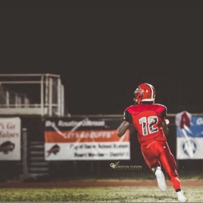 ATH/Quarterback C/O 2028/Baton Rouge LA/Email:treywalk210@gmail.com