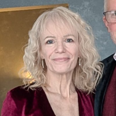 Hate Tories, Love animals and tolerate humans. love my family and floral gums! Instagram : lovethe50slife Please No DMs as I rarely look at them anyway.