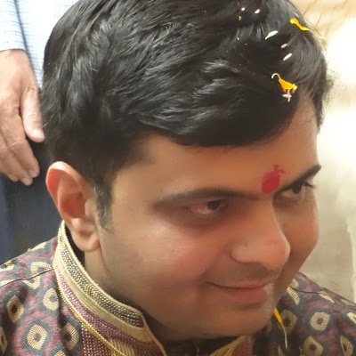 y_sparkles's profile picture. 