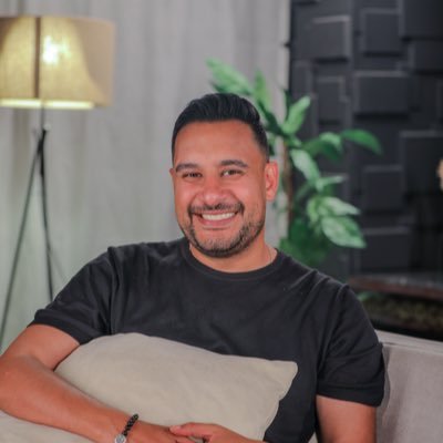 Tv presenter @channel1eg @ Ontimesports, Ex-Managing Editor @ https://t.co/e4npYpzCvo instgram: karim_ramzy
