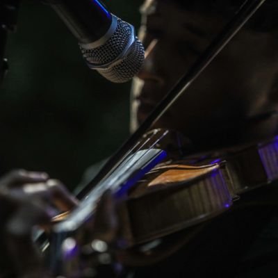 Soy violinista santafesino de 18 años, con muchas ganas de llegar lejos, hasta donde los sueños digan basta.
ALIAS: dylanviolinista