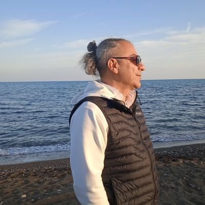 🇹🇷ULU ÖNDER GAZİ MUSTAFA KEMAL ATATÜRK'ÜN İZİNDE* KEMALİST*KUVVACI*TAM BAĞIMSIZ LAİK T.C. SAVUNUCUSU*
GALATASARAYLI❤️💛*MÜHENDİS*
GÖK TANRI TÜRKÜ KORUSUN*🇹🇷