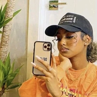 ExcelsaAnnie's profile picture. 