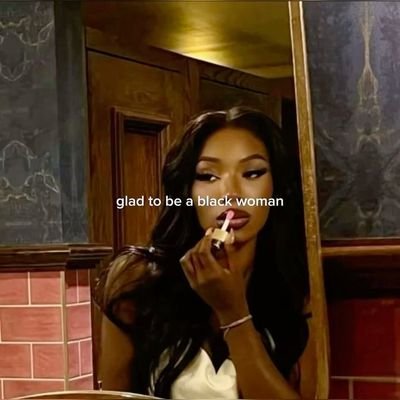 NashipaeEm's profile picture. Executive Assistant | Errand Babe | Momma Bear