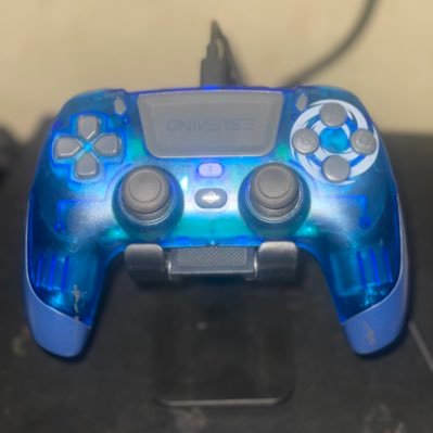 I'm 15 years and i'm a controller player of republic of congo 🇨🇬