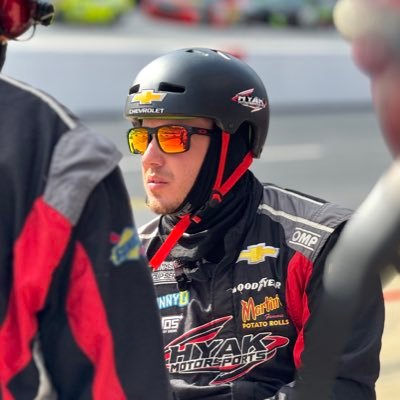HYAK Motorsports #47 Mechanic, Mediocre race car driver