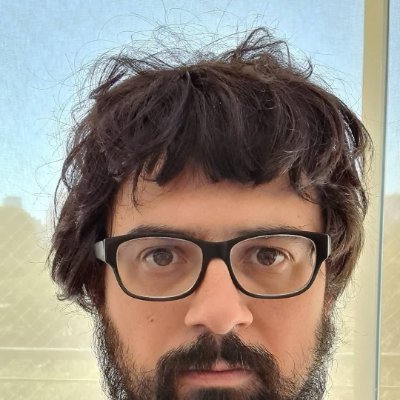 una máquina de decir boludeces
semiótica para divertirse