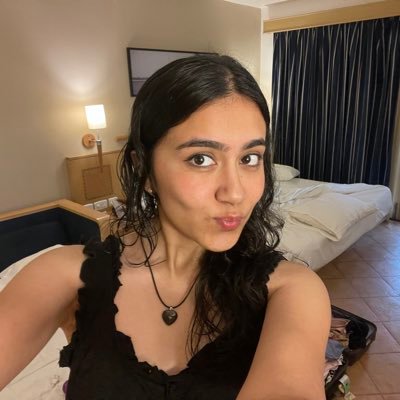 thelifelist8's profile picture. omw to accomplish all my dreams one by one