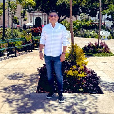 LuisFelipeCorz1's profile picture. Agente  de Bienes Raices corretaje en venta de terrenos,casas, departamentos, giró inmobiliario, trámites con bancos, y entidades de créditos, fideicomisos etc