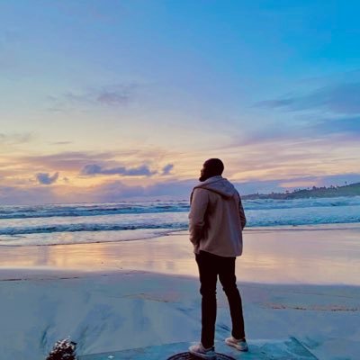 ⓘ this user does not catch feelings — Did you laugh today? No? Check my TL... you’re welcome 😉