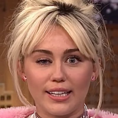 tenpiecenuggets's profile picture. ok I guess