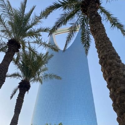 emad528's profile picture. 